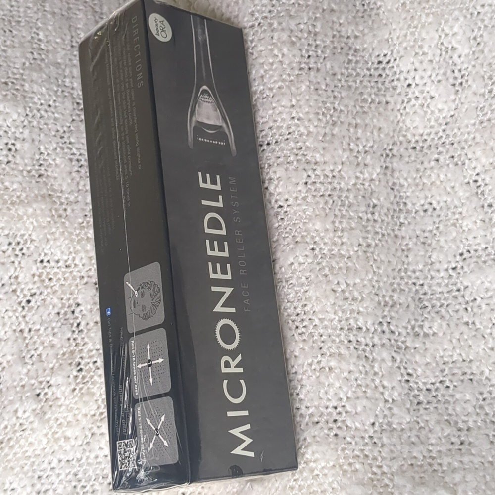 Beauty by ORA Silver Deluxe Microneedle Roller (0.25mm), One Skincare Tool - Picture 9 of 13